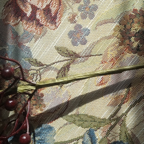 Berry stem - Picture 4 of 4